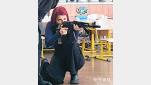 [르포]“자유를 위해” 우크라 여인들 총을 들다 