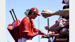 오타니, 올해 첫 투타 겸업 경기서 승리 투수+결승 타점