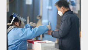 WHO “전세계 코로나 확진자 감소세, 사망자는 전주대비 40% 증가”