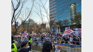 주말 도심 서울 곳곳 진보·보수 단체 집회…윤석열·文정부 비판