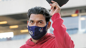 27명 연속 잡고도… 아쉬운 ‘비공인 퍼펙트’