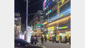 ‘12시 영업’ 첫날 밤거리 여전히 ‘한산’…자영업자 “마지막 거리두기이길”