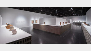 별스럽지 않아서 더 특별한 곳, 진흙으로 빚어낸 담백함을 만나다