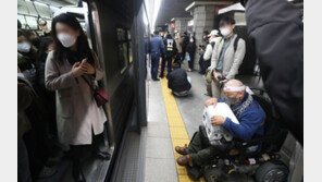 장애인 시위 두고 지하철 노조도 갈렸다…“책임 느껴” “힘들다”