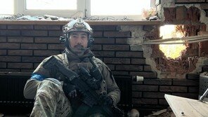 외교부 “우크라 ‘무단입국’ 이근과 여전히 연락 안 돼”