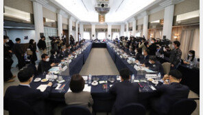 尹정부 첫 최저임금 심의 시작됐다… 치솟은 물가 반영되나