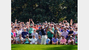 “타이거 우즈 보자” 오거스타에 1만 갤러리