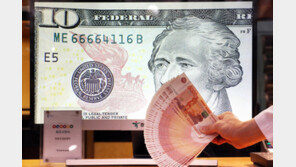 “서방 추가 제재로 러 디폴트 가능성 높아졌다”-블룸버그