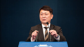 김영춘 이어 최재성도 정계 은퇴…86그룹 용퇴론 다시 힘받나