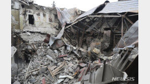 젤렌스키 “러시아어권서 어린이 수백명, 러군 공습으로 사망”