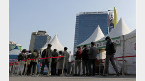 ‘0~9세 어린이 절반’ 코로나 감염…“면역 없는데, 접촉 기회 많아”