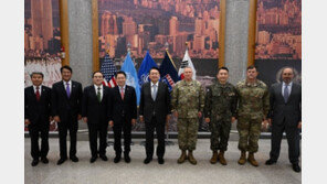 尹, 험프리스 방문 “한미 강력한 억제력, 동맹 결속력 강화”