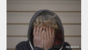 10대 자매 러군에 성폭행 당하자…우크라 소녀들 머리카락 잘랐다