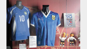 “최소 68억”… 마라도나 ‘신의 손’ 유니폼 경매 나와