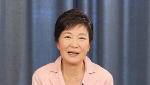 홍준표, 박근혜 유영하 지지에 “전직 대통령 팔이”