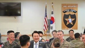 尹당선인 둘러싼 육사 출신…文정부 소외됐다 재기 노려