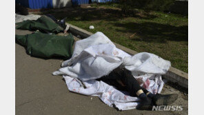 “4000명 피난민 운집 기차역 미사일 공격은 전쟁범죄”