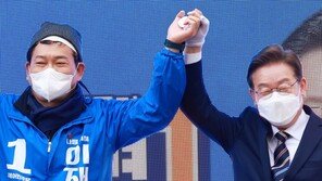 재명이네 마을에 나타난 ‘영길 삼촌’…“李, 최고 지도자”