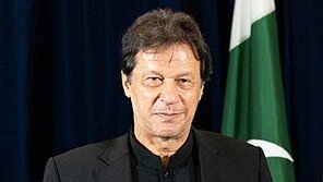 ‘中 일대일로’ 덫에 빠진 파키스탄 총리 결국…의회 불신임안 가결로 축출