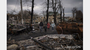우크라 ‘돈바스 결전’ 초읽기…러군, 동부지역 집결