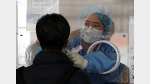 정부 “6~7월 마스크 해제 검토…거리두기도 대폭 완화”