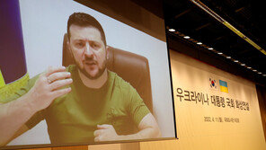 이준석 “젤렌스키 연설 통역사 울먹, 마음 아파…우크라 지원을”