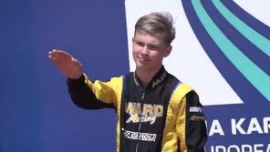 러 카트레이서, 대회서 챔피언 먹고 ‘나치식’ 인사…퇴출 수순