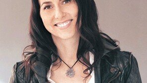 집세 걱정하던 문학소녀, 14조원 ‘기부 여왕’으로