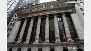 美, ‘소후닷컴’ 등 12개 中기업 증시 퇴출 목록에 추가