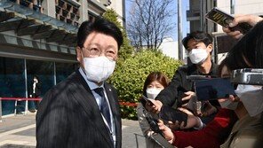 장제원, 한동훈 법무 지명 반발에 “尹, 칼 거두고 펜 쥐여준 것”