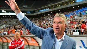 히딩크 “대통령이 16강 이기면 병역면제 연락…선수들 눈물 흘리며 승리”