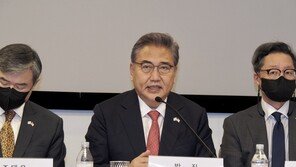 尹측 “한미정책협의단, 화이자와 팍스로비드 국내 조기 공급 협의”