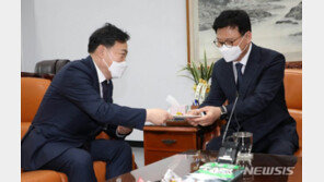 김오수 “법사위서 의견 낼 기회 달라”…박광온 “검토”