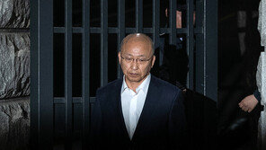 ‘삼성·제일모직 합병’ 압력 문형표·홍완선 징역 2년6월 확정