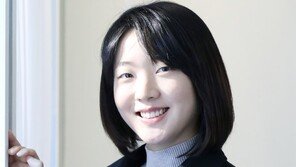 “현실 벗어나고픈 소녀… 낯선 재미 느껴보세요”