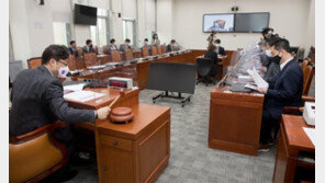 국회 미디어특위 회의, 국민의힘 전원 불참