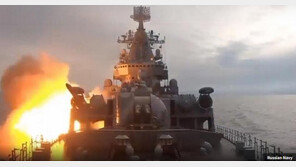 침몰한 러 자존심 ‘모스크바호’…우크라 “우리가 격침” vs 러 “탄약폭발”