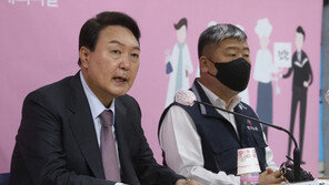 尹, 한국노총 방문…“노동 가치 인정하지 않는 국가, 발전하기 어려워”