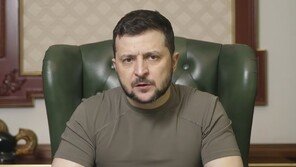 젤렌스키, 러 핵무기 사용 경고…“세계 모두가 우려해야”