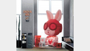 갤러리 만난 호텔… 미술에 빠진 MZ세대 겨냥 ‘아트마케팅’ 붐 