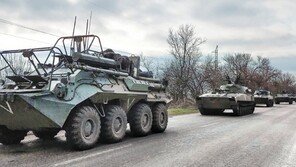 러, 마리우폴 전체 인질삼아… 우크라軍 2500여명 항전 