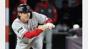 “오태곤만 살아나면 완벽한데”…잘 나가는 SSG의 좌익수 고민