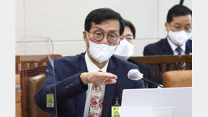 국회 기재위, 이창용 한은 총재 후보자 인사청문보고서 채택