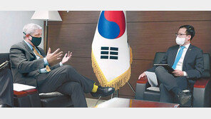 바이든 “美 인프라건설에 미국산 철강만 사용해야” 