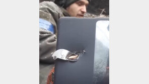 총알 막아 우크라軍 구한 갤럭시폰?