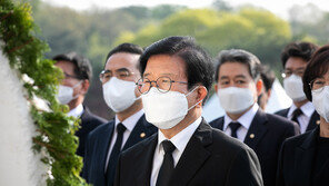 박병석 국회의장, 미국·캐나다 순방 보류 결정