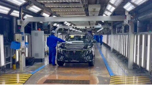 상하이 자동차 공장들 19일 부분 재가동…첫 차량 출하