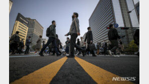 ‘거리두기 해제’ 3일차…정부 “마스크 등 경각심 유지해야”