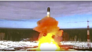 러, 차세대 ICBM 시험발사…美국방부 “위협으로 보지 않는다”