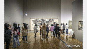 신규 확진 9만867명…4일만에 다시 10만명 밑으로